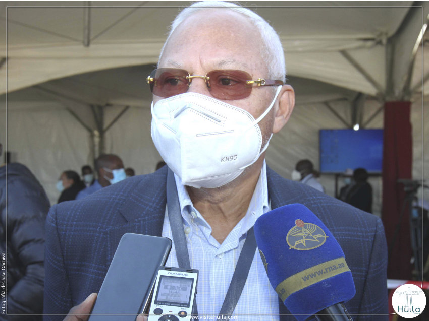 MINISTRO ANUNCIA MANUTENÇÃO DA ESTRADA ONDJIVA/LUBANGO
